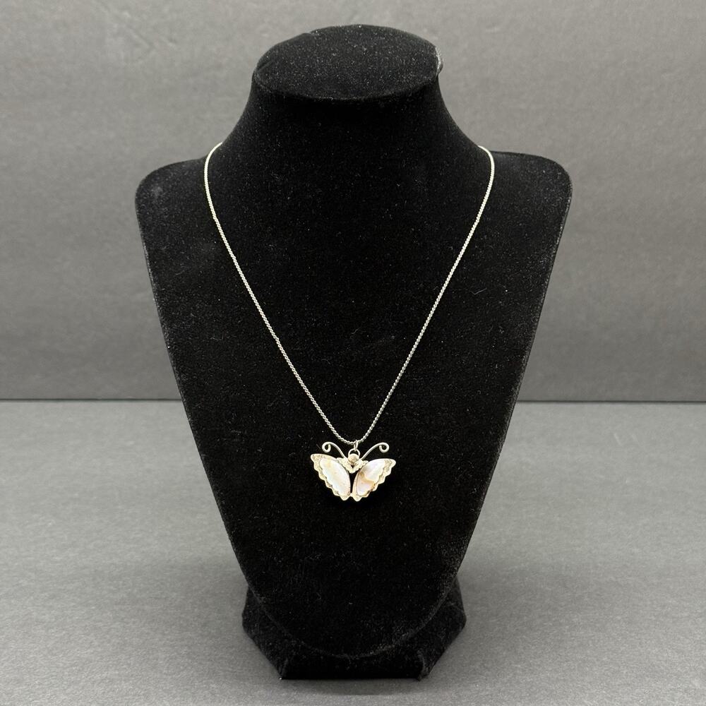 Vintage Sterling Silver Mother of Pearl Butterfly Pendant Necklace Carved Shell - Picture 2 of 7